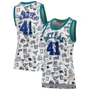 Fácil de llevar Cool Fantástico Dirk Nowitzki Dallas Mavericks Women's 1998 Doodle Swingman Jersey White  para la gran final