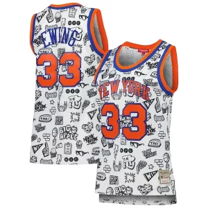 Chulo Versátil Hermoso Patrick Ewing New York Knicks Women's 1991 Doodle Swingman Jersey White  para la gran final