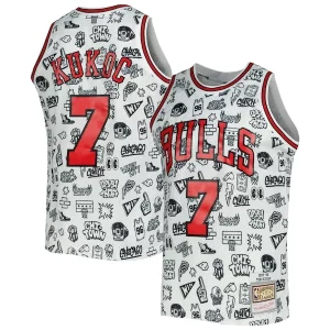 Increíble Fácil de llevar Delicioso Toni Kukoc Chicago Bulls 1997/98 Hardwood Classics Doodle Swingman Jersey White  para la gran final
